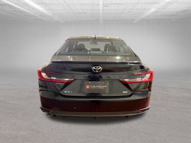 Used 2025 Toyota Camry SE FWD image 5