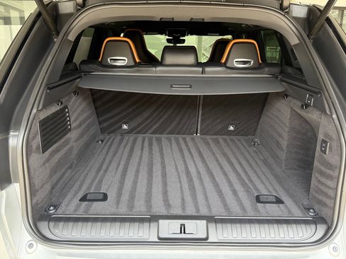 Used 2019 Land Rover Range Rover Sport SVR image 32