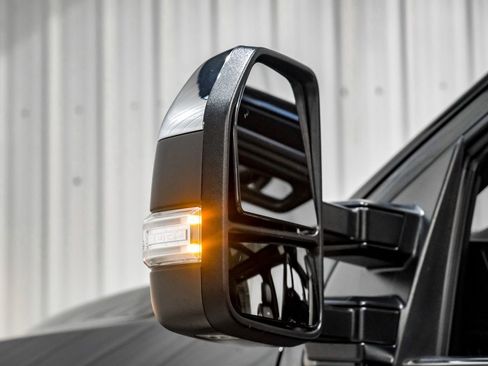 Used 2022 Ford F450 Platinum w/ FX4 Off-Road Package image 43