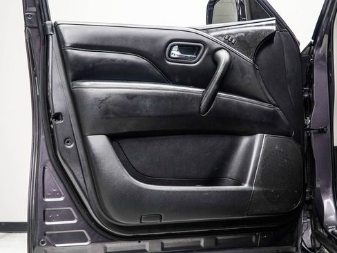 Used 2024 INFINITI QX80 Luxe image 31