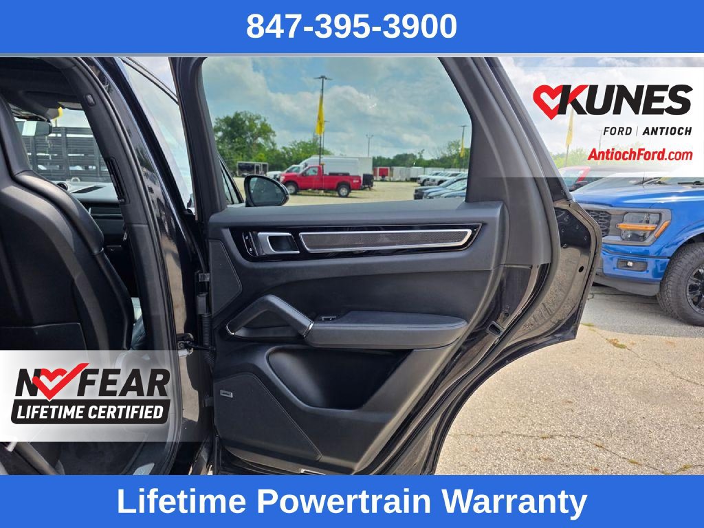 Used 2019 Porsche Cayenne S AWD/4WD image 26