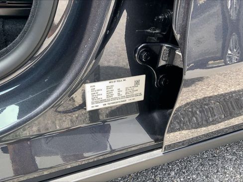 Used 2026 Tesla Model Y 2WD image 30
