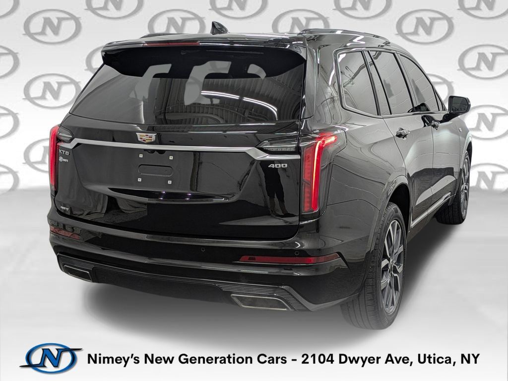 Used 2024 Cadillac XT6 Sport AWD/4WD image 2