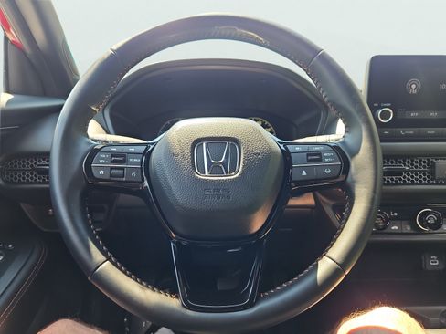 Used 2025 Honda HR-V Sport image 19
