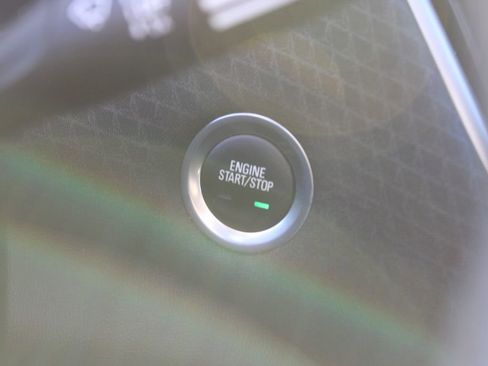 Used 2024 Chevrolet Malibu LT image 37