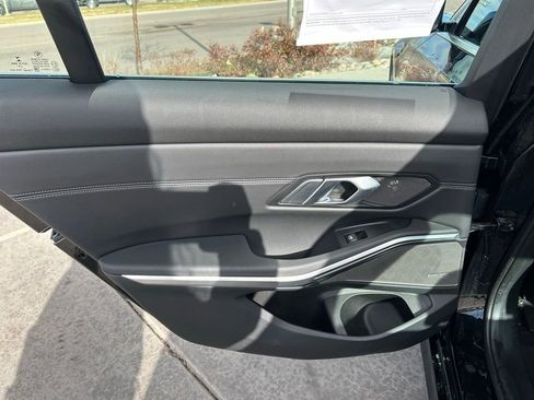 Used 2020 BMW 330i xDrive Sedan w/ Executive Package image 28