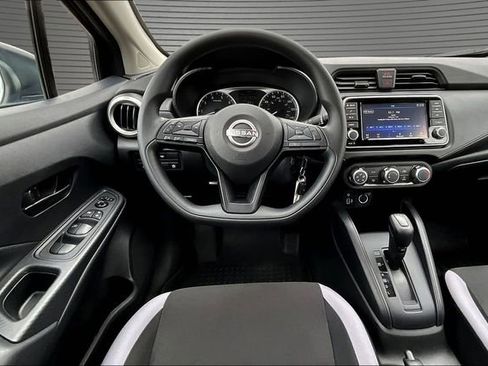 Used 2025 Nissan Versa S w/ Trunk Package FWD image 8