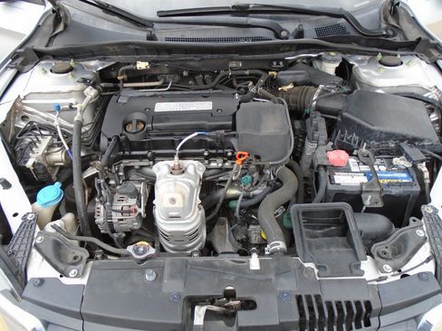 Used 2014 Honda Accord LX image 17