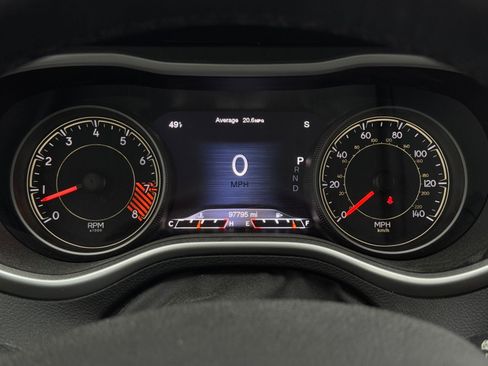 Used 2015 Jeep Cherokee Trailhawk w/ Comfort/Convenience Group image 11