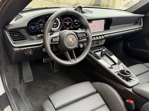 Certified 2024 Porsche 911 Targa 4S image 4