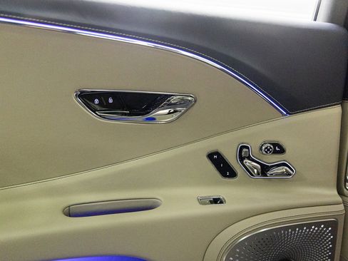 New 2026 Bentley Flying Spur Plug-In Hybrid image 35