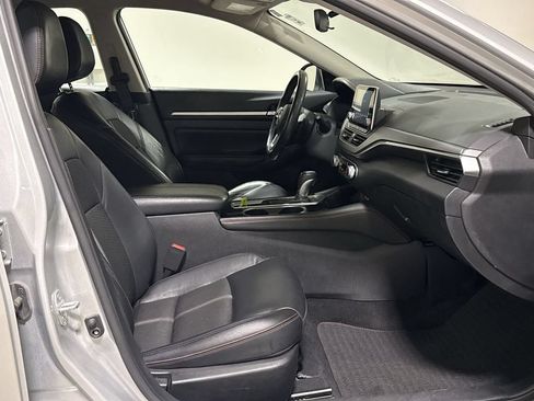 Used 2024 Nissan Altima 2.5 SR FWD image 21