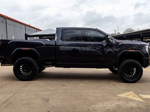 Used 2026 GMC Sierra 2500 AT4X image 11