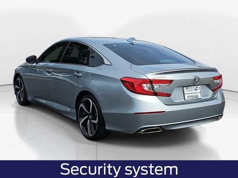 Used 2018 Honda Accord Sport image 6