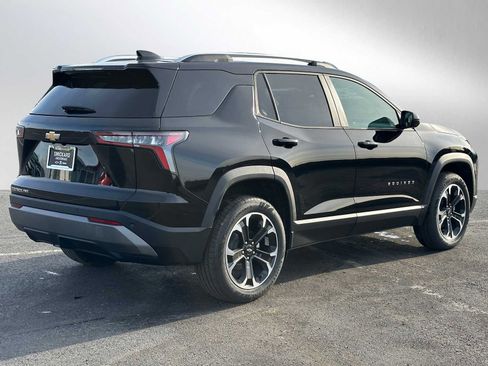 New 2026 Chevrolet Equinox LT image 3