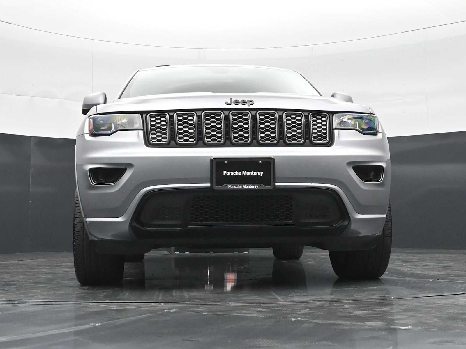 Used 2019 Jeep Grand Cherokee Altitude AWD/4WD image 44