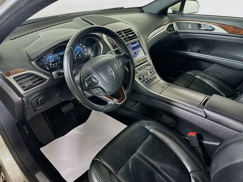 Used 2017 Lincoln MKZ Reserve image 10