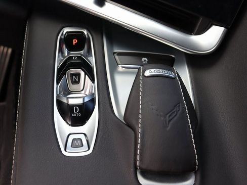 Used 2021 Chevrolet Corvette Stingray Convertible w/ 1LT image 21