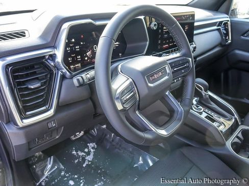 New 2026 GMC Canyon Elevation image 9