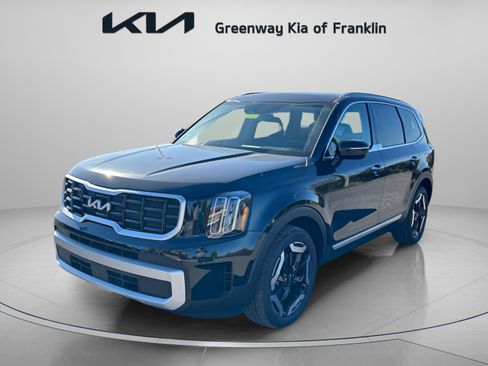 New 2025 Kia Telluride S image 3