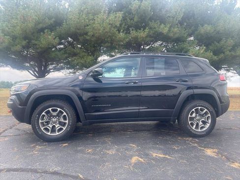 Certified 2022 Jeep Cherokee Trailhawk image 1
