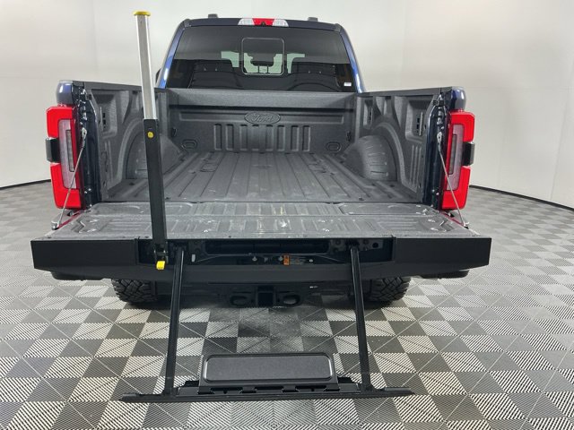 Used 2025 Ford F350 Platinum w/ Tremor Off-Road Package AWD/4WD image 8