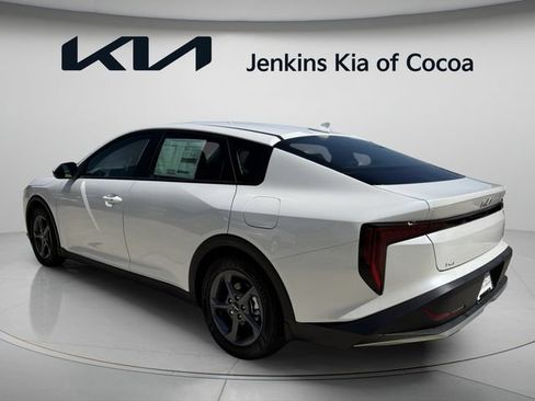 New 2026 Kia K4 FWD image 8