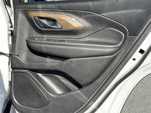 Used 2021 GMC Terrain SLE w/ Elevation Edition image 16