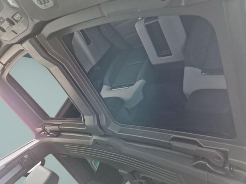 New 2026 GMC Hummer EV 4x4 Crew Cab image 17