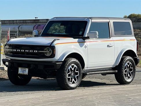 Used 2021 Ford Bronco Outer Banks image 8