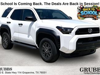 Used 2025 Toyota 4Runner SR5 AWD/4WD video 1
