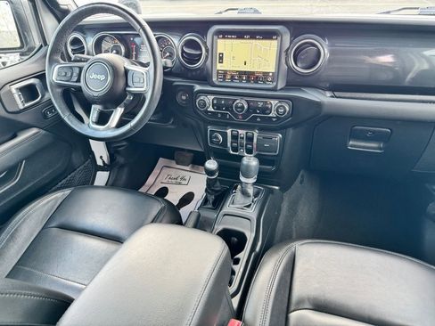 Used 2023 Jeep Wrangler Unlimited Sahara AWD/4WD image 12