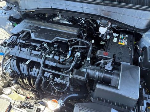 Used 2025 Hyundai Kona SEL FWD image 9