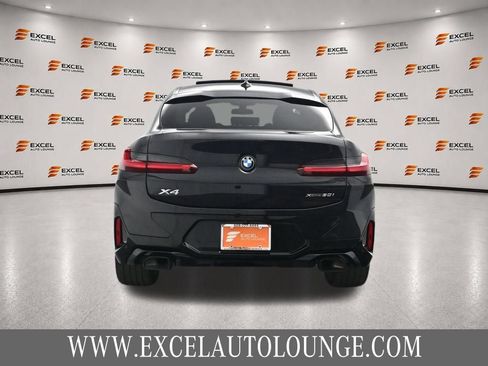 Used 2023 BMW X4 xDrive30i w/ Premium Essential Package AWD/4WD image 4