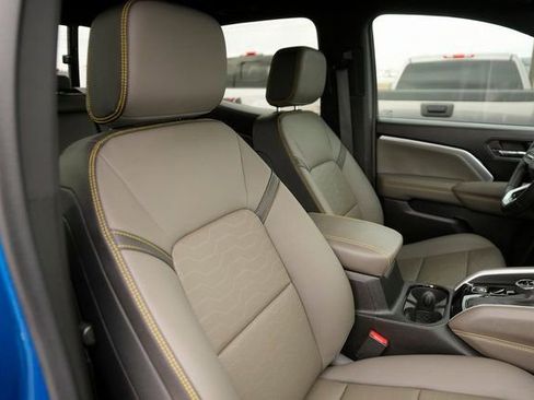 Used 2023 Chevrolet Colorado ZR2 w/ ZR2 Convenience Package III image 19