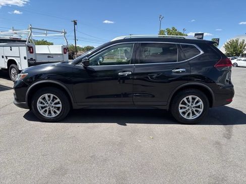 Used 2019 Nissan Rogue SV AWD/4WD image 3