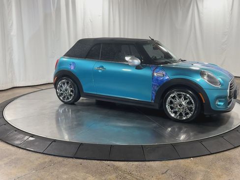 Used 2019 MINI Cooper Convertible w/ Signature Upholstery Package image 2