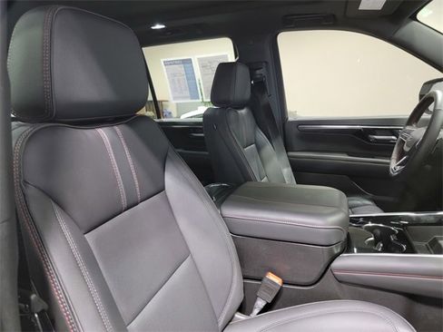 Certified 2025 Chevrolet Tahoe RST w/ RST Capability Package image 17