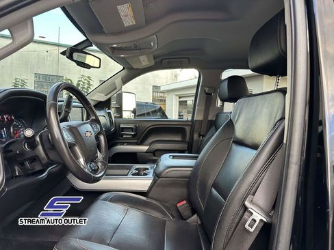 Used 2018 Chevrolet Silverado 2500 LTZ image 16
