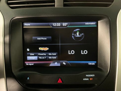 Used 2015 Ford Explorer XLT w/ Equipment Group 201A FWD image 22