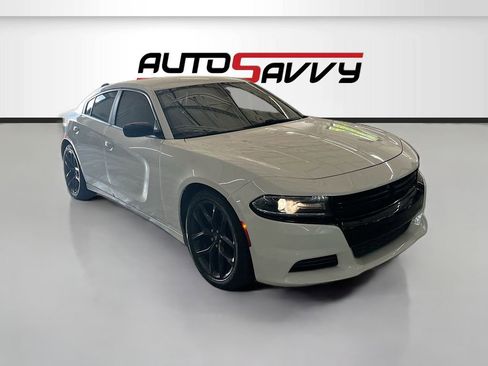 Used 2020 Dodge Charger SXT w/ Plus Group RWD image 1