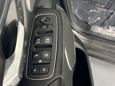 Used 2022 RAM 1500 Laramie image 18