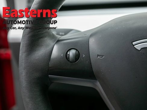 Used 2023 Tesla Model Y Long Range AWD/4WD image 16