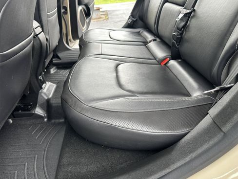 Used 2015 Jeep Renegade Limited AWD/4WD image 29