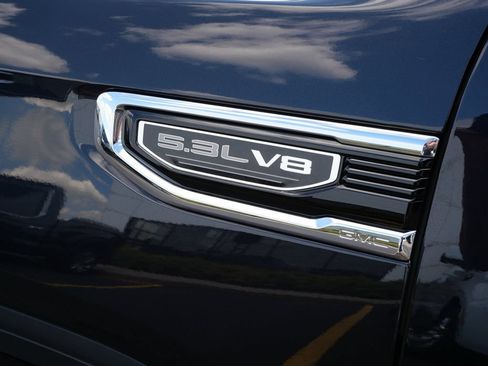 Used 2026 GMC Sierra 1500 SLT AWD/4WD image 12