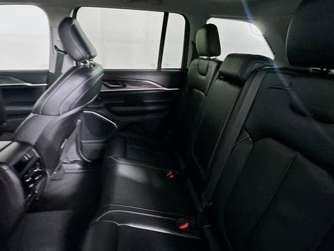 Used 2022 Jeep Grand Cherokee Limited 4xe image 28