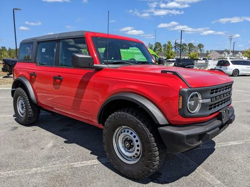 Used 2022 Ford Bronco 4-Door AWD/4WD image 16