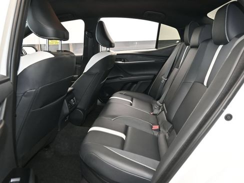 Used 2026 Toyota Camry SE FWD image 33