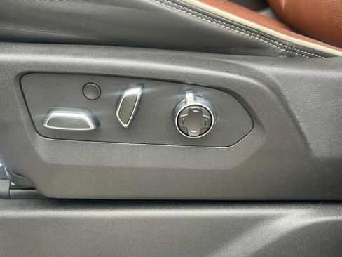 Used 2024 GMC Sierra 3500 Denali Ultimate image 41