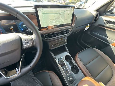 New 2025 Ford Bronco Sport Outer Banks w/ Outer Banks Tech Package+ image 18